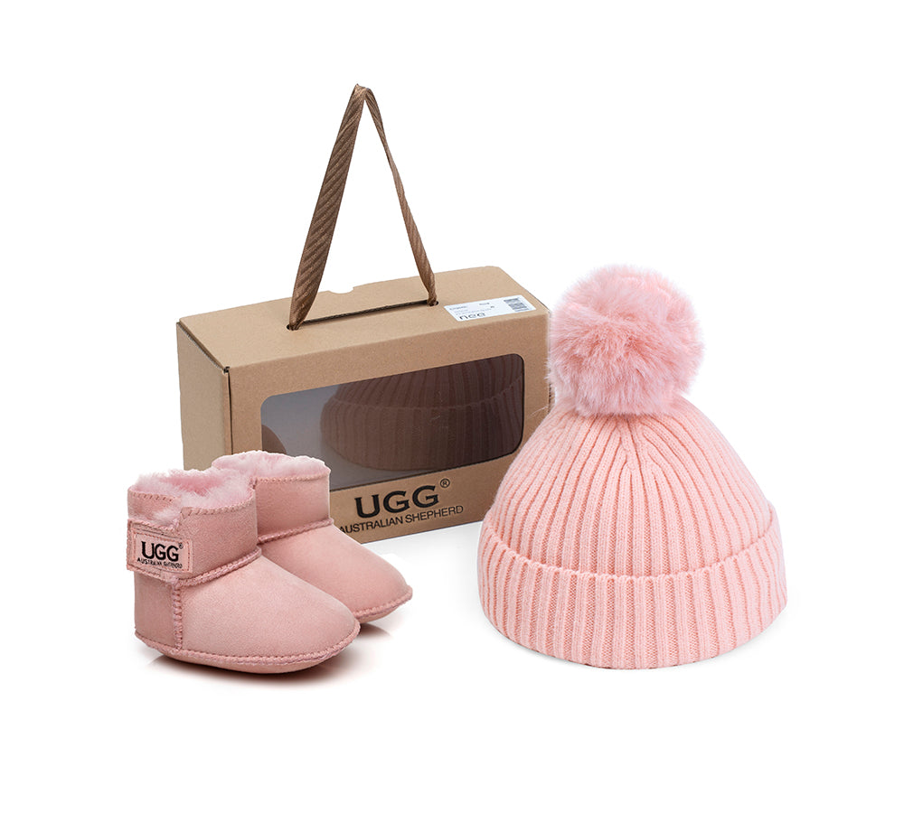 AUSTRALIAN SHEPHERD® UGG Boots Baby Bootie Pom Pom Beanie Gift Set