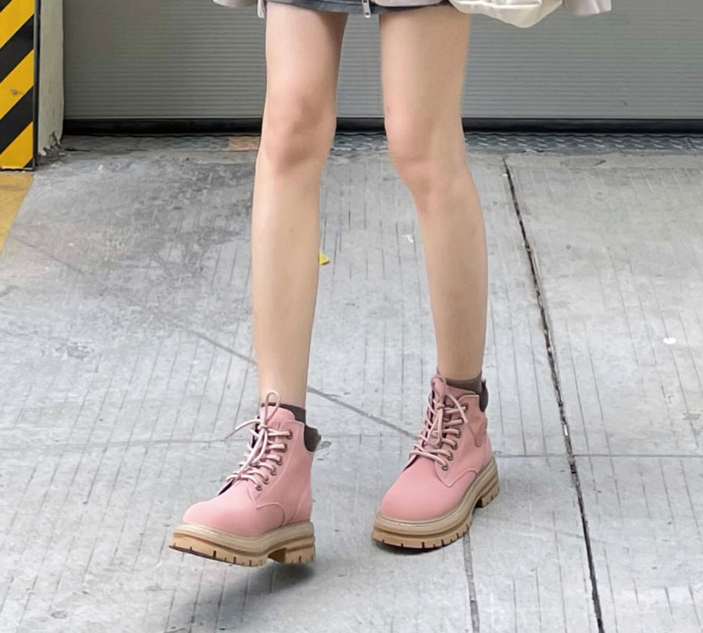EVERAU® Women Leather Lace Up Chunky Boots Stephanie